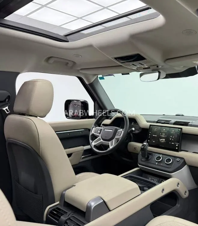Land Rover Defender 2024 for Sale in Dubai Image-12