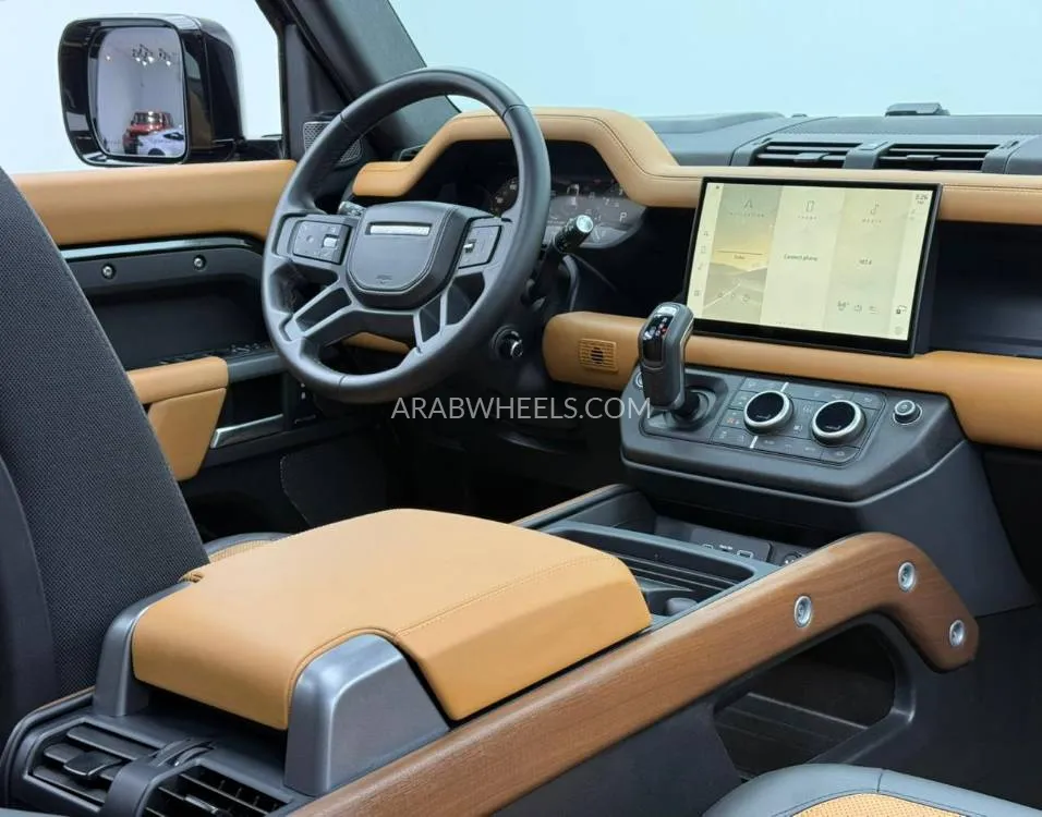 Land Rover Defender 2024 for Sale in Dubai Image-11