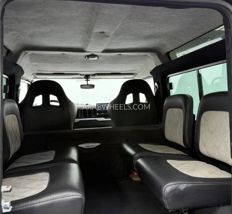 لاند روفر ديفندر 1988 for Sale in دبي Image-14