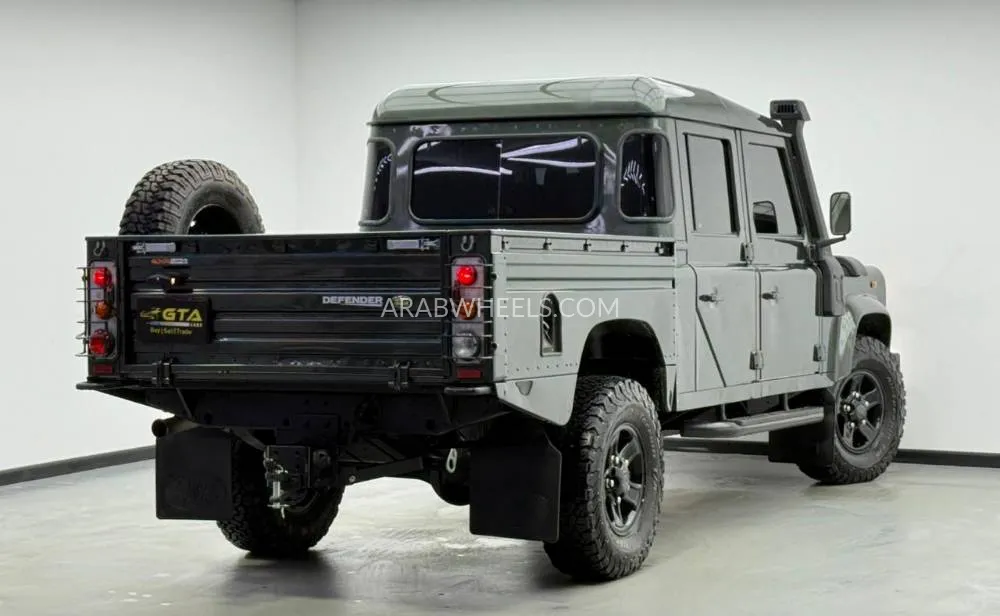 Land Rover Defender 2008 for Sale in Dubai Image-4