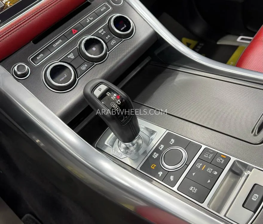 لاند روفر رينج روفر سبورت 2016 for Sale in دبي Image-16