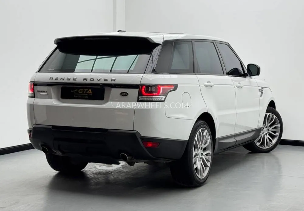 Land Rover Range Rover Sport 2015 for Sale in Dubai Image-4