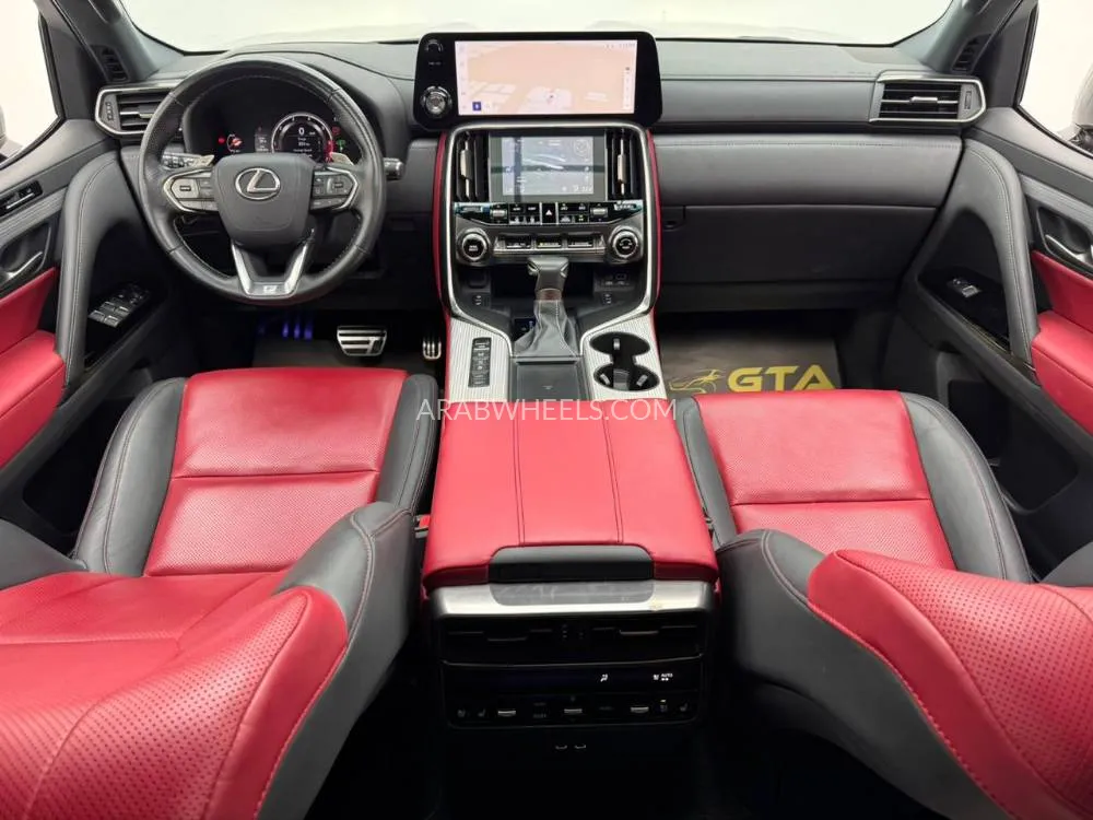 لكزس LX 2023 for Sale in دبي Image-7