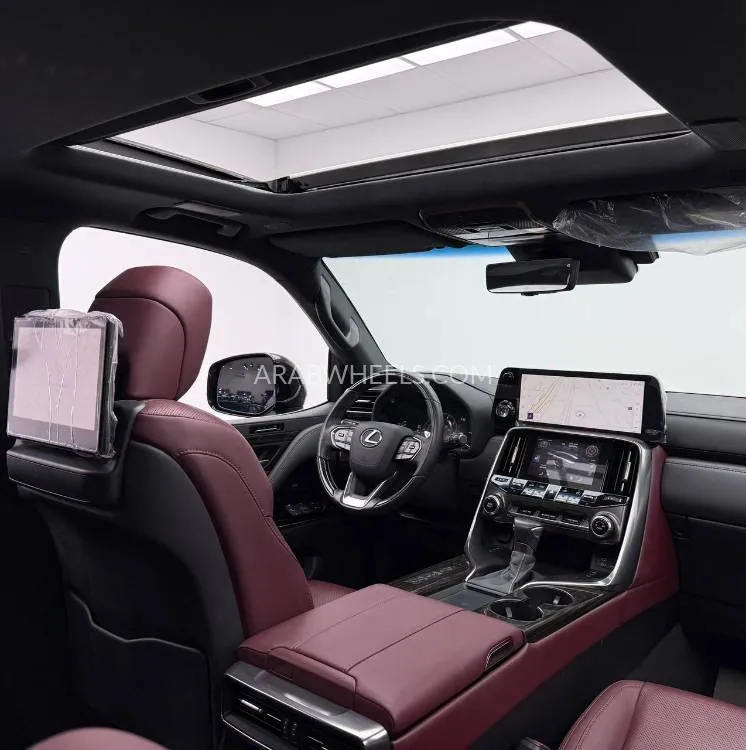 لكزس LX 2024 for Sale in دبي Image-13