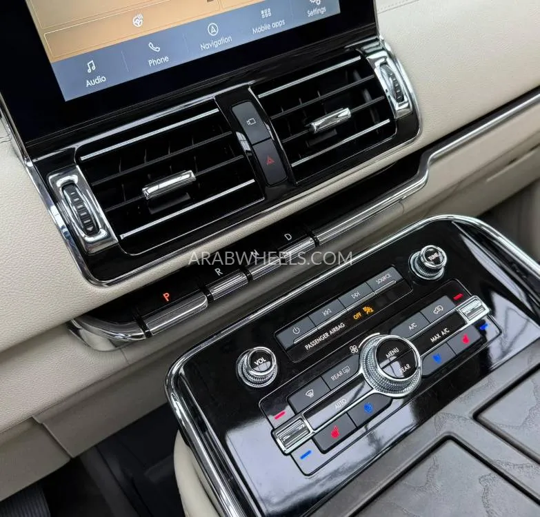 لينكون نافيجيتور 2021 for Sale in دبي Image-16