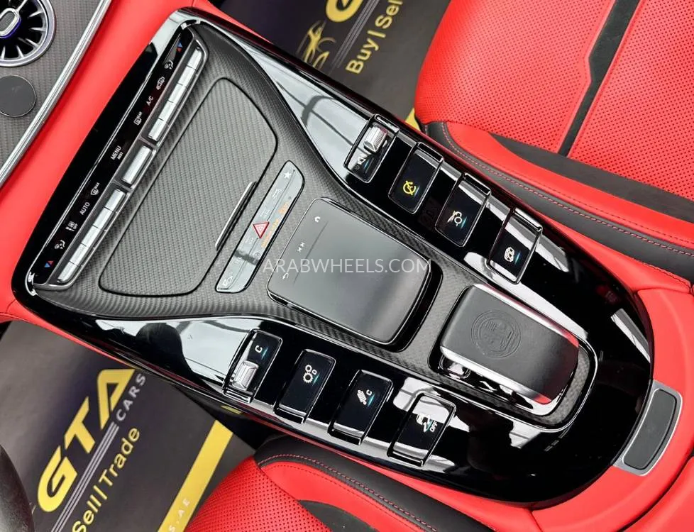 مرسيدس بنز AMG جي تي 2021 for Sale in دبي Image-15