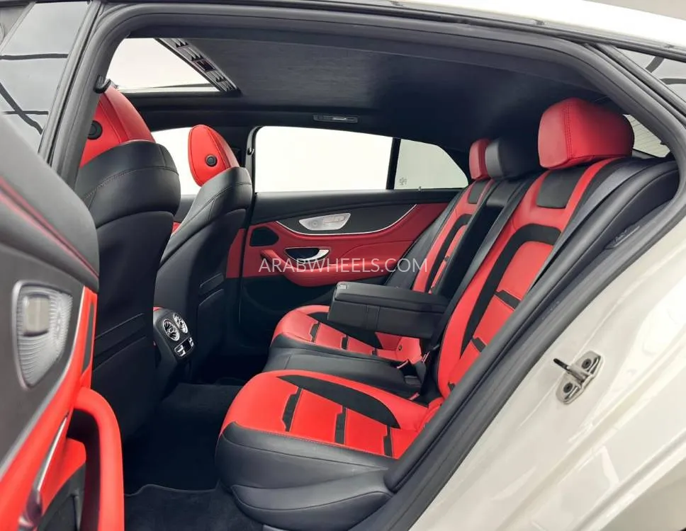 مرسيدس بنز AMG جي تي 2021 for Sale in دبي Image-19