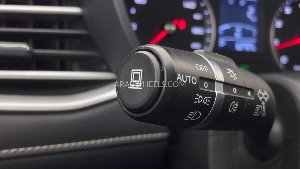 MG 5 2023 for Sale in Dubai Image-29