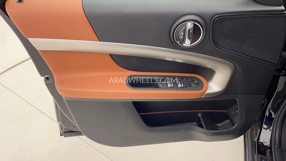 ميني كانتريمان 2023 for Sale in دبي Image-19