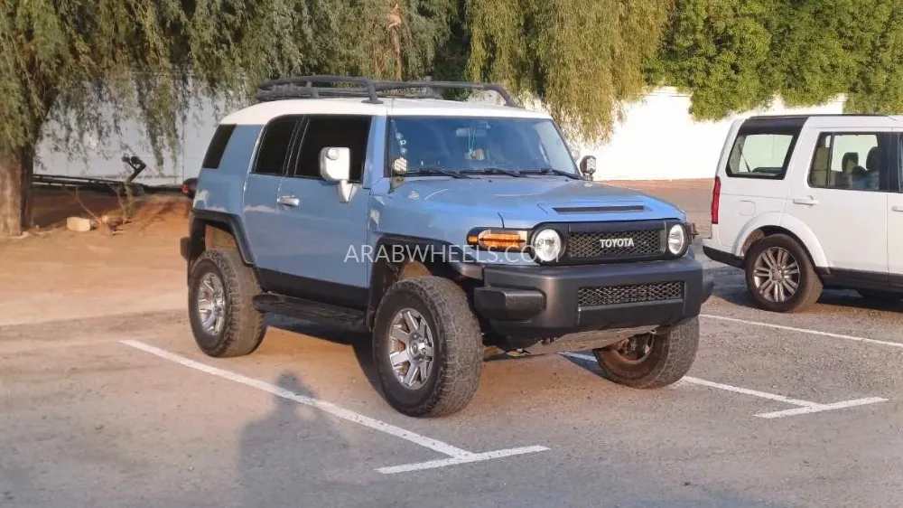 Toyota FJ Cruiser 2021 for Sale in Dubai Image-2