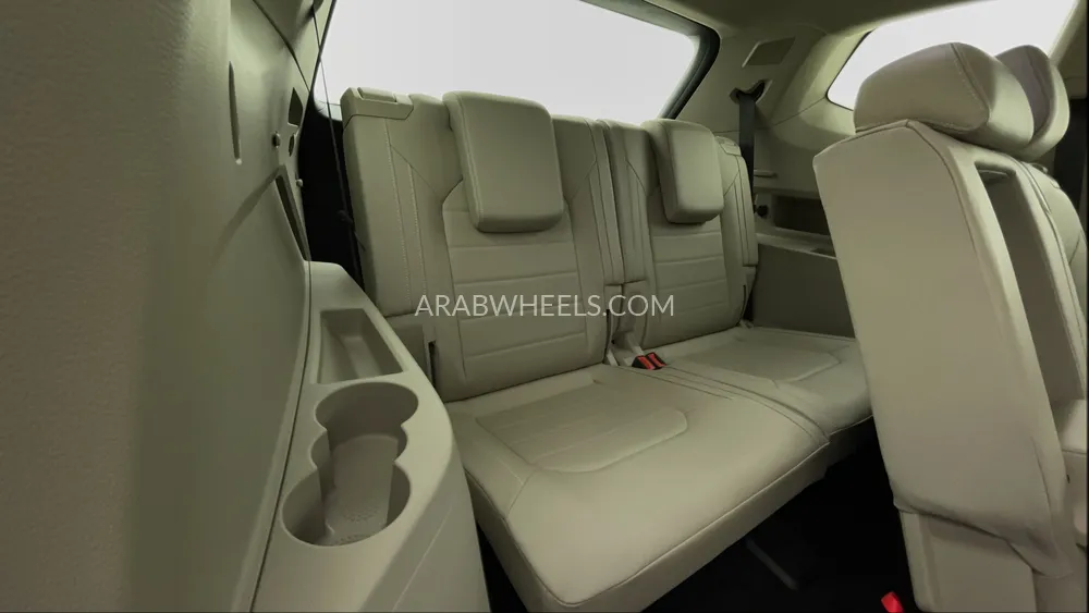 Volkswagen Teramont 2022 for Sale in Dubai Image-46