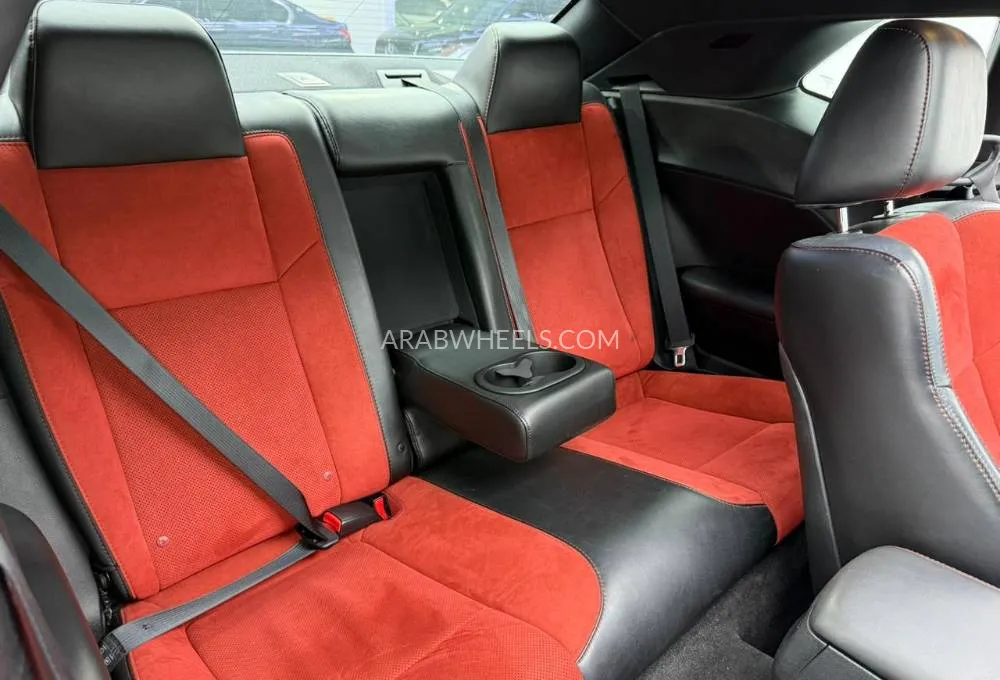 دودج تشالينجر 2018 for Sale in دبي Image-16