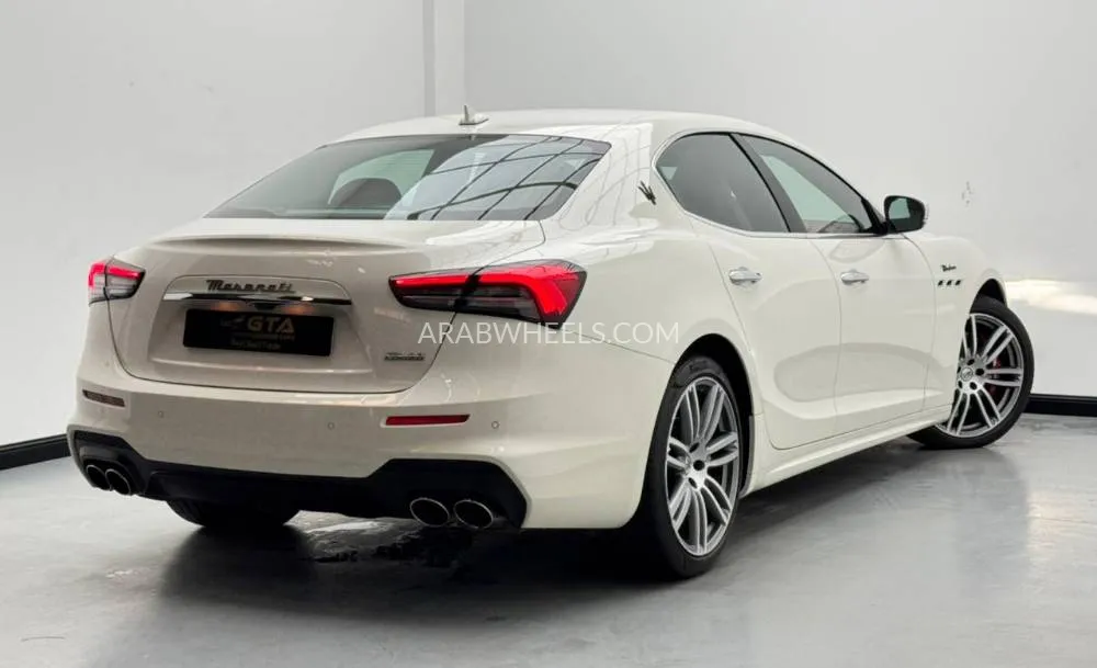 Maserati Ghibli 2022 for Sale in Dubai Image-4