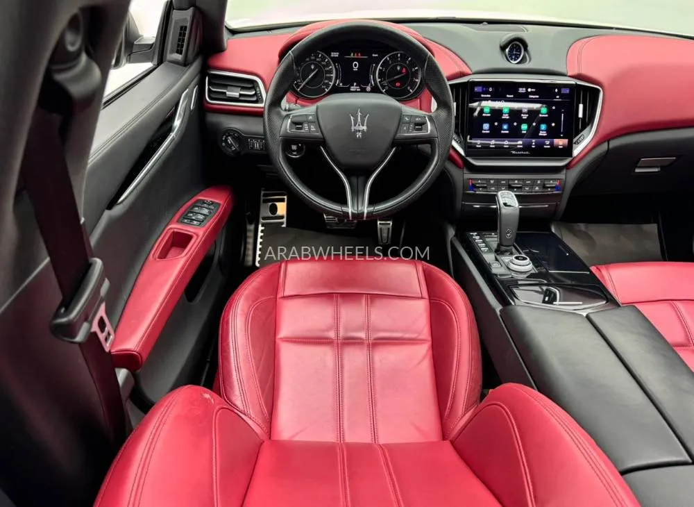 Maserati Ghibli 2022 for Sale in Dubai Image-8