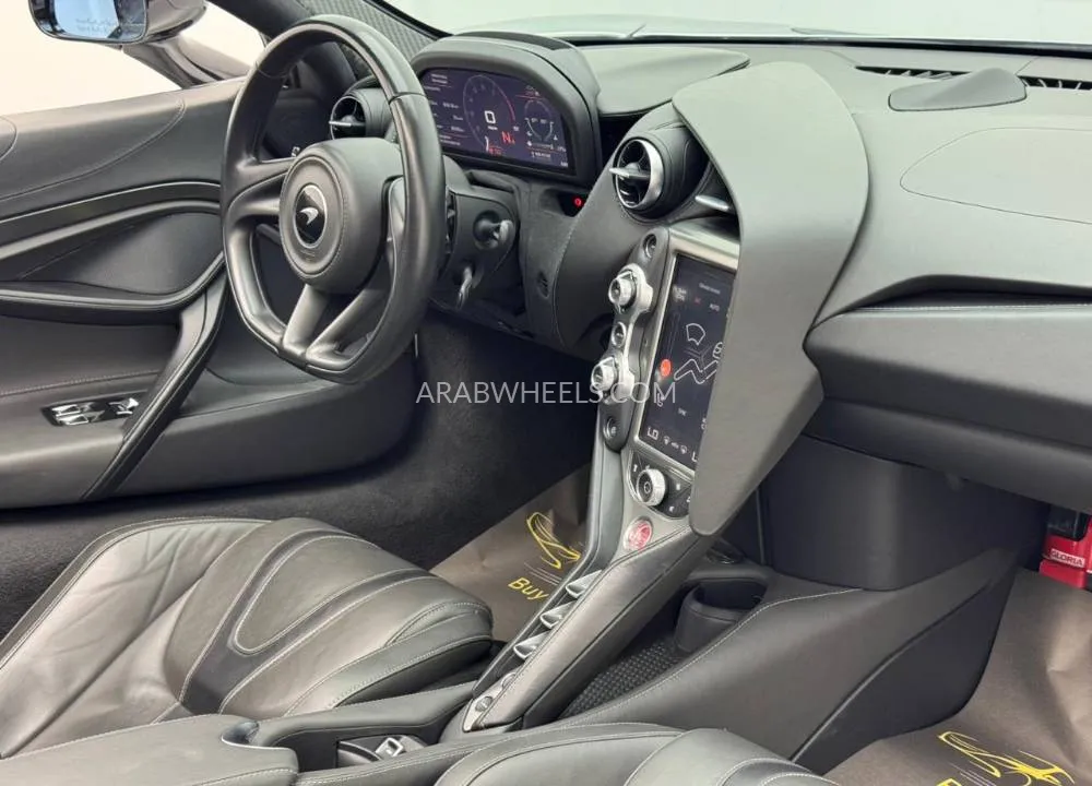 McLaren 750S 2022 for Sale in Dubai Image-12