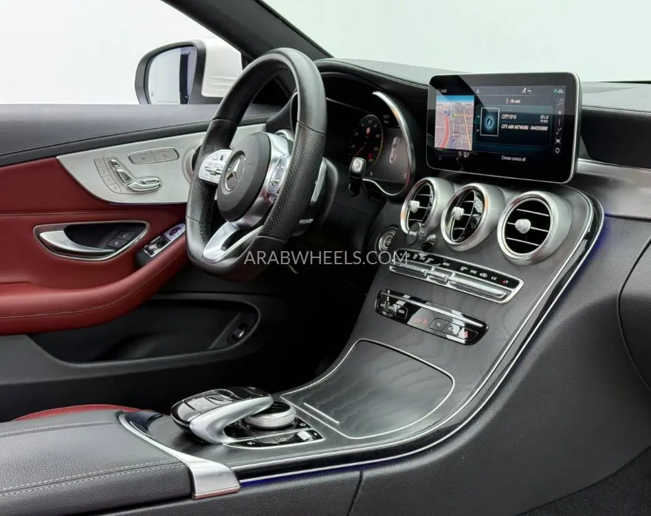 مرسيدس بنز كلاس C 2019 for Sale in دبي Image-10