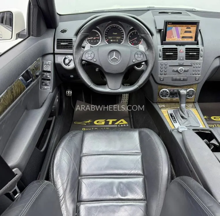 Mercedes Benz C Class 2010 for Sale in Dubai Image-8