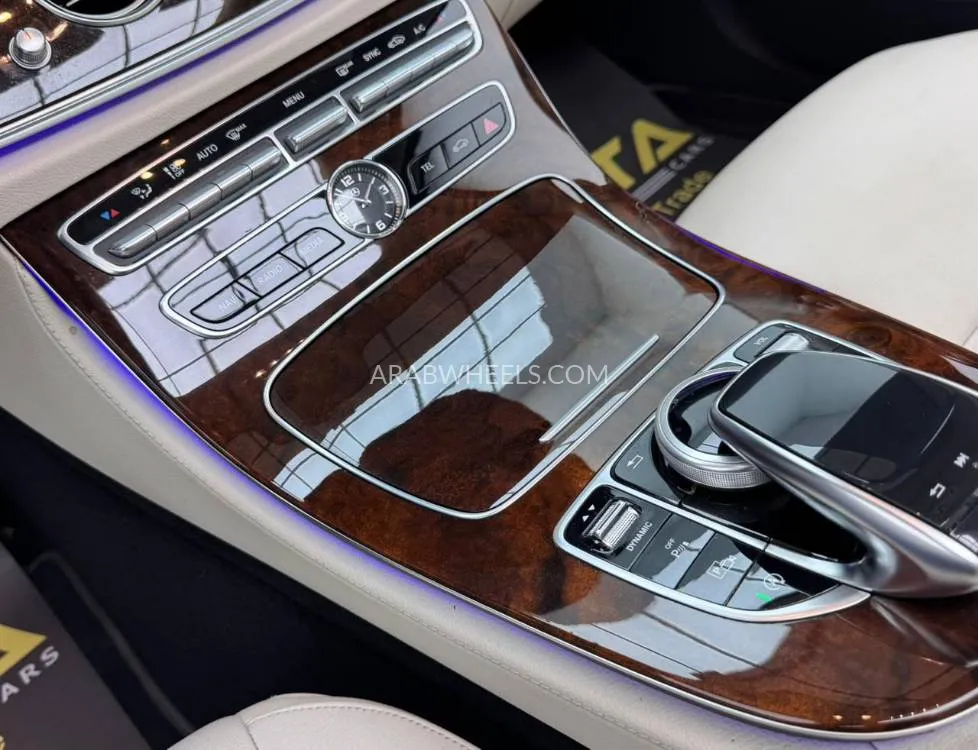 مرسيدس بنز كلاس E 2020 for Sale in دبي Image-10