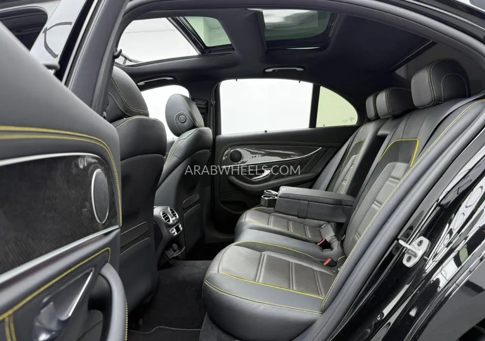 Mercedes Benz E Class 2022 for Sale in Dubai Image-11