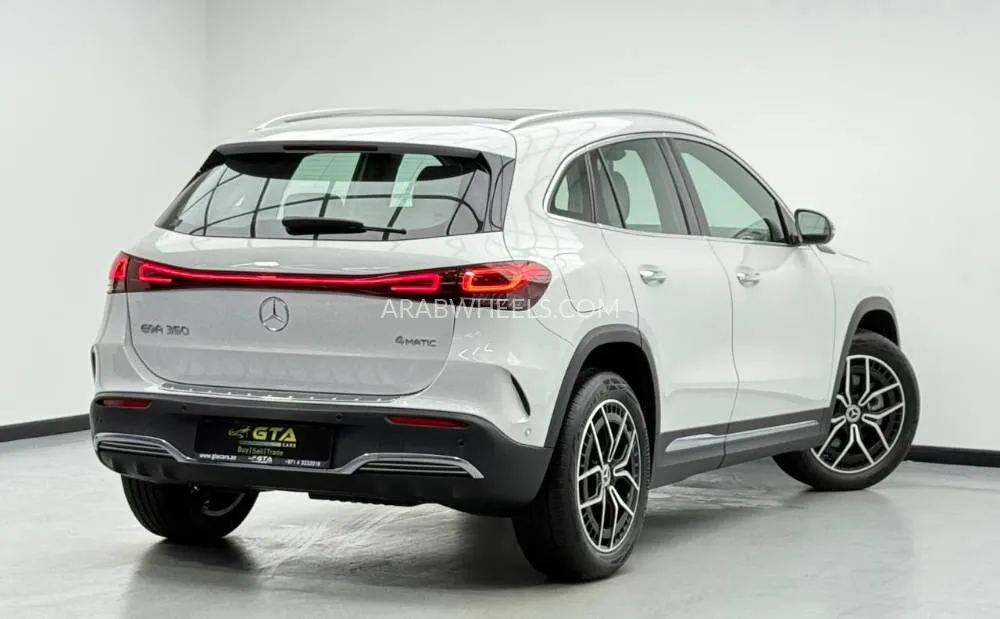 مرسيدس بنز EQA 2023 for Sale in دبي Image-4