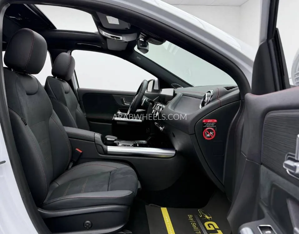 مرسيدس بنز EQA 2024 for Sale in دبي Image-9