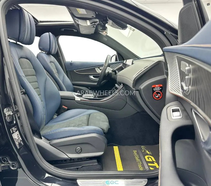 مرسيدس بنز EQC 2022 for Sale in دبي Image-17