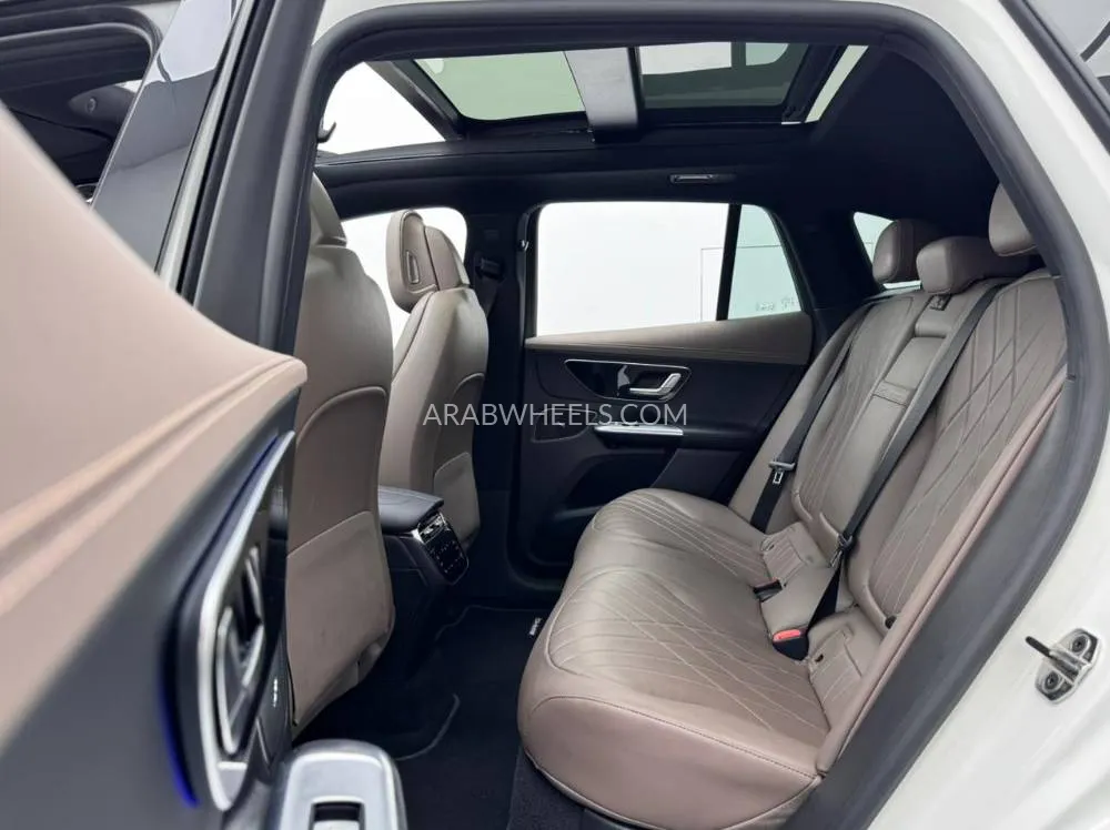 مرسيدس بنز EQE 2023 for Sale in دبي Image-12