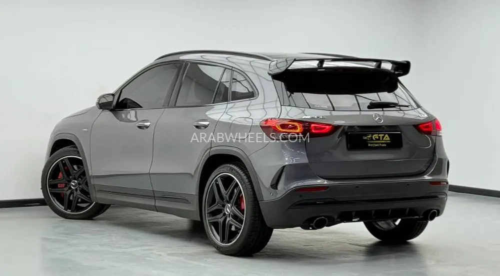 Mercedes Benz GLA 2022 for Sale in Dubai Image-4