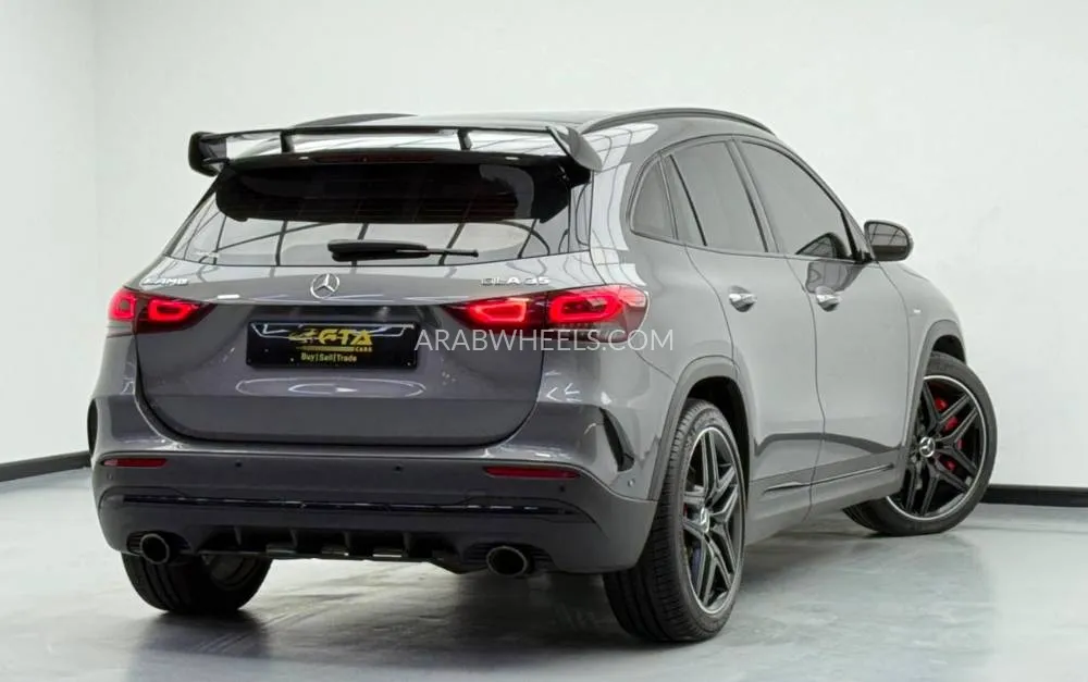 Mercedes Benz GLA 2022 for Sale in Dubai Image-6