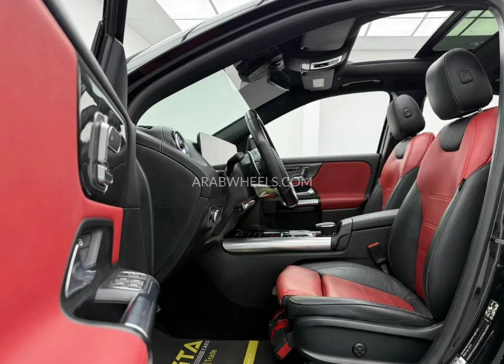 Mercedes Benz GLA 2022 for Sale in Dubai Image-14
