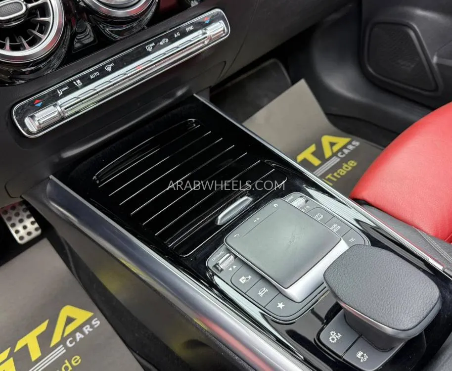 Mercedes Benz GLA 2022 for Sale in Dubai Image-16