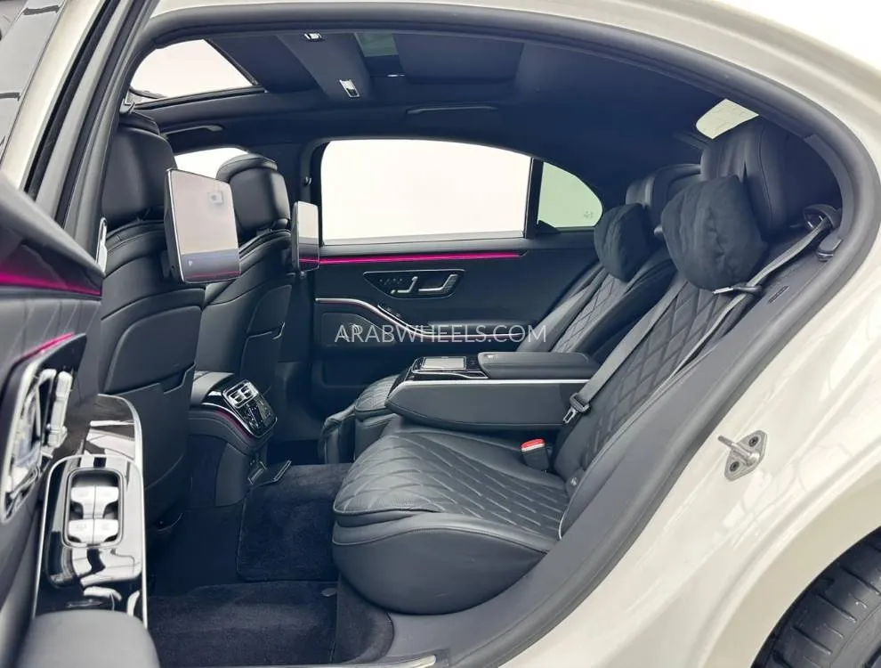 Mercedes Benz CLS Class 2021 for Sale in Dubai Image-18