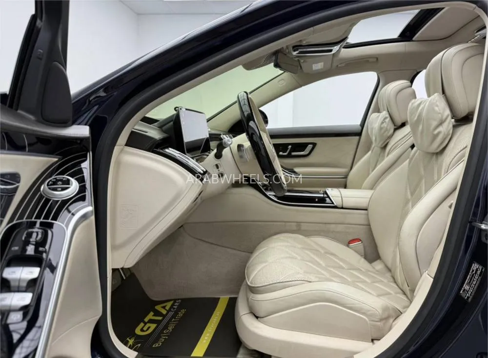 Mercedes Benz CLS Class 2022 for Sale in Dubai Image-14