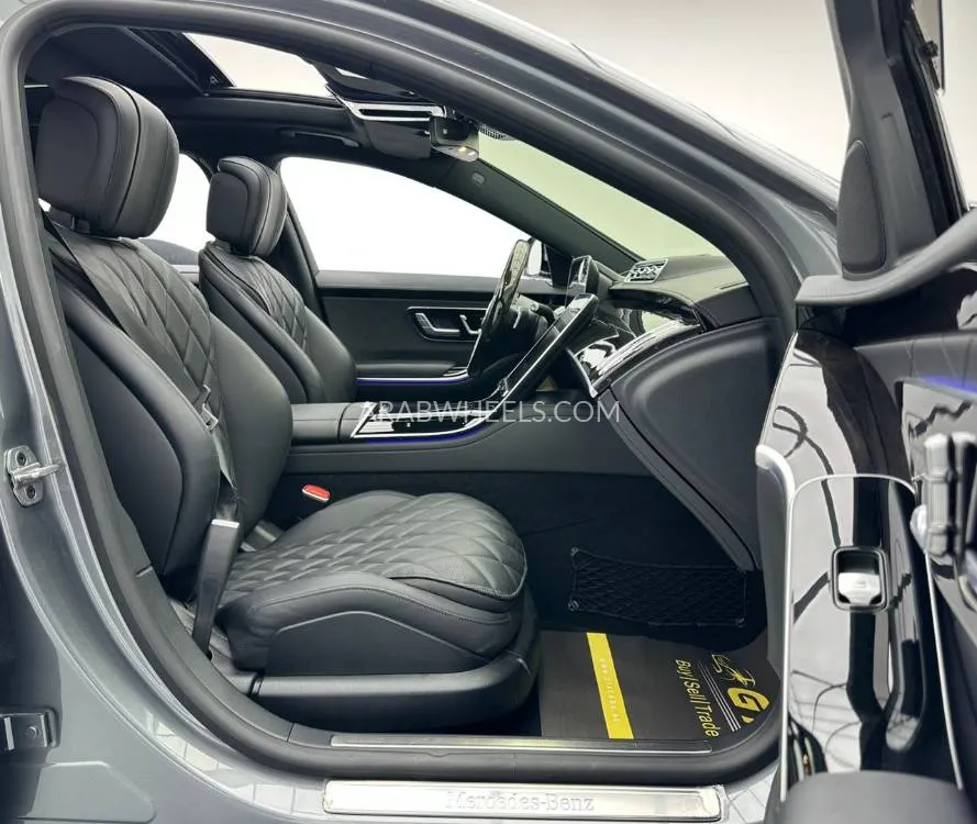 Mercedes Benz CLS Class 2022 for Sale in Dubai Image-17