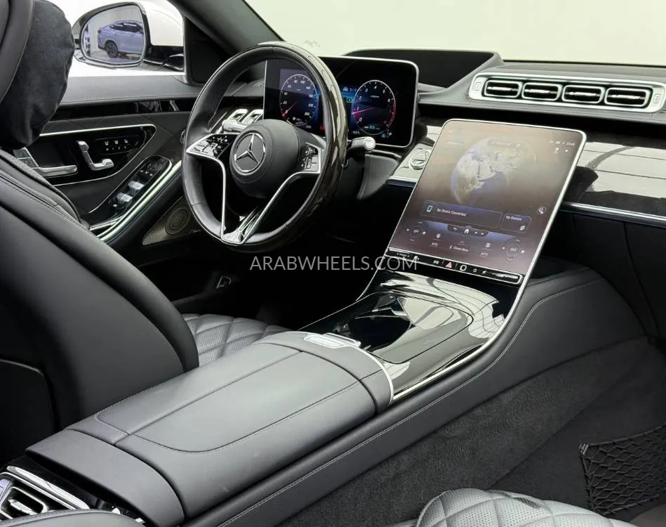 Mercedes Benz CLS Class 2022 for Sale in Dubai Image-9