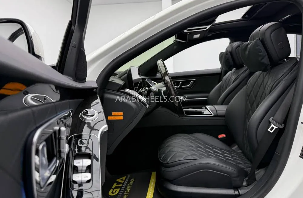 Mercedes Benz CLS Class 2022 for Sale in Dubai Image-16