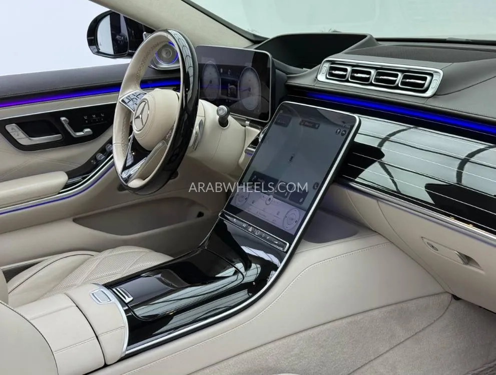 Mercedes Benz CLS Class 2023 for Sale in Dubai Image-10