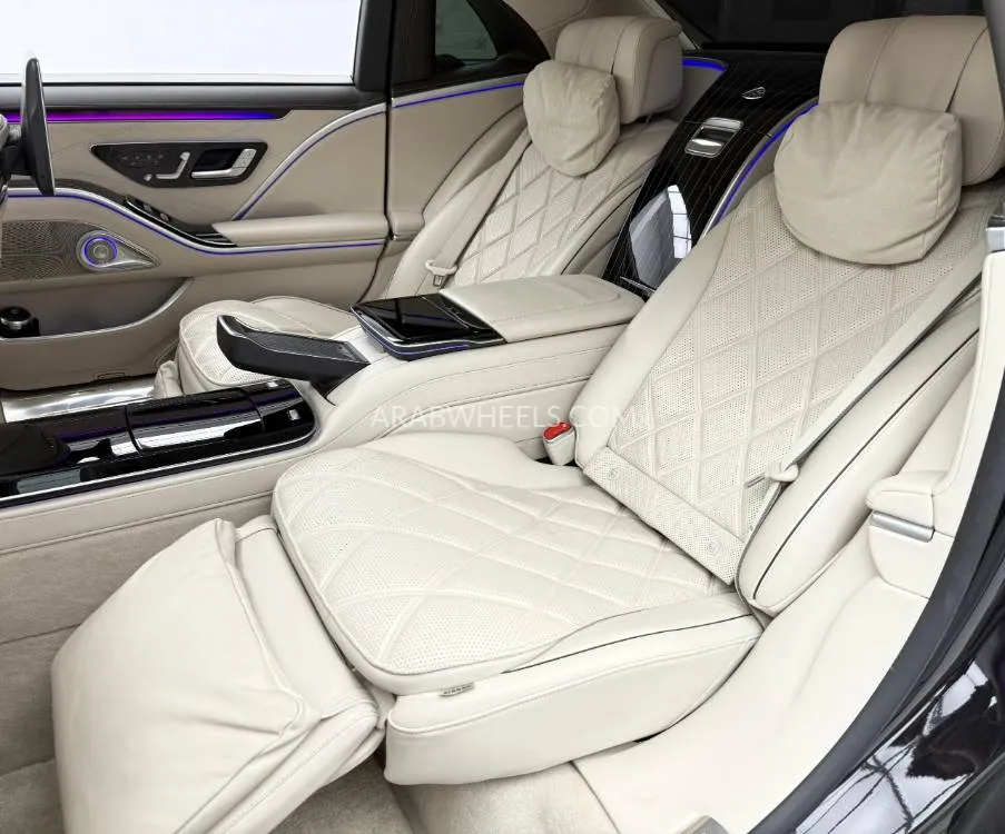 Mercedes Benz CLS Class 2023 for Sale in Dubai Image-16