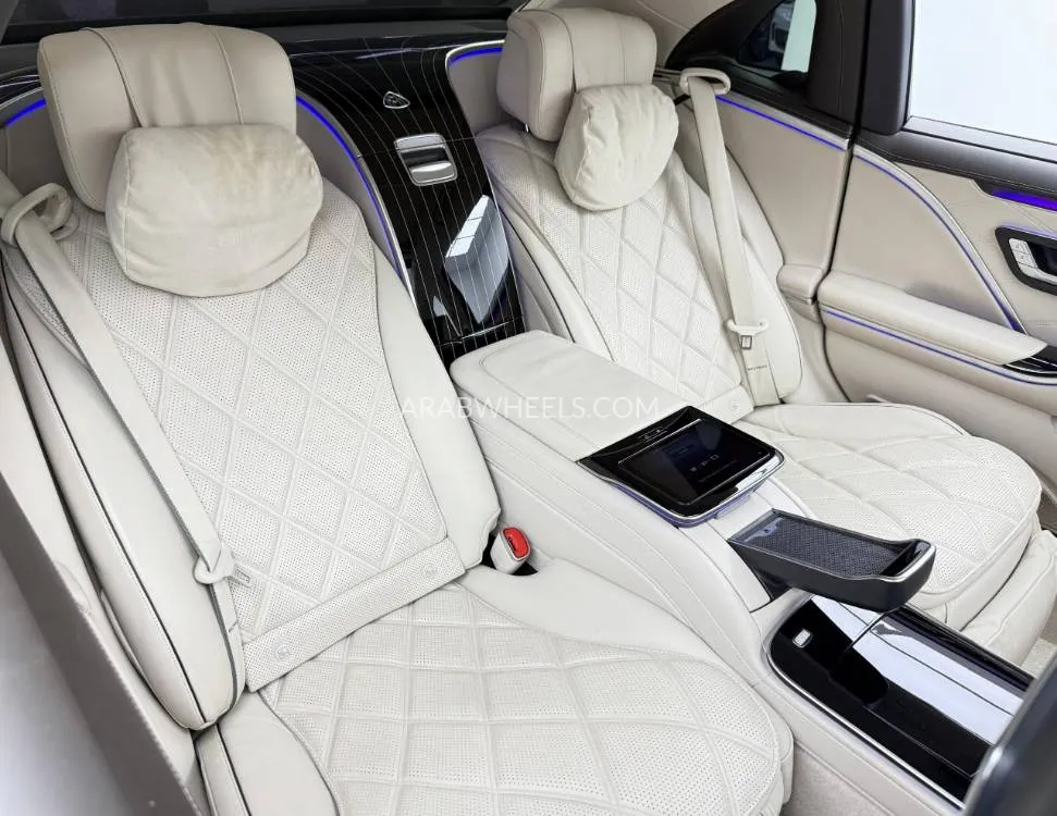 Mercedes Benz CLS Class 2023 for Sale in Dubai Image-17