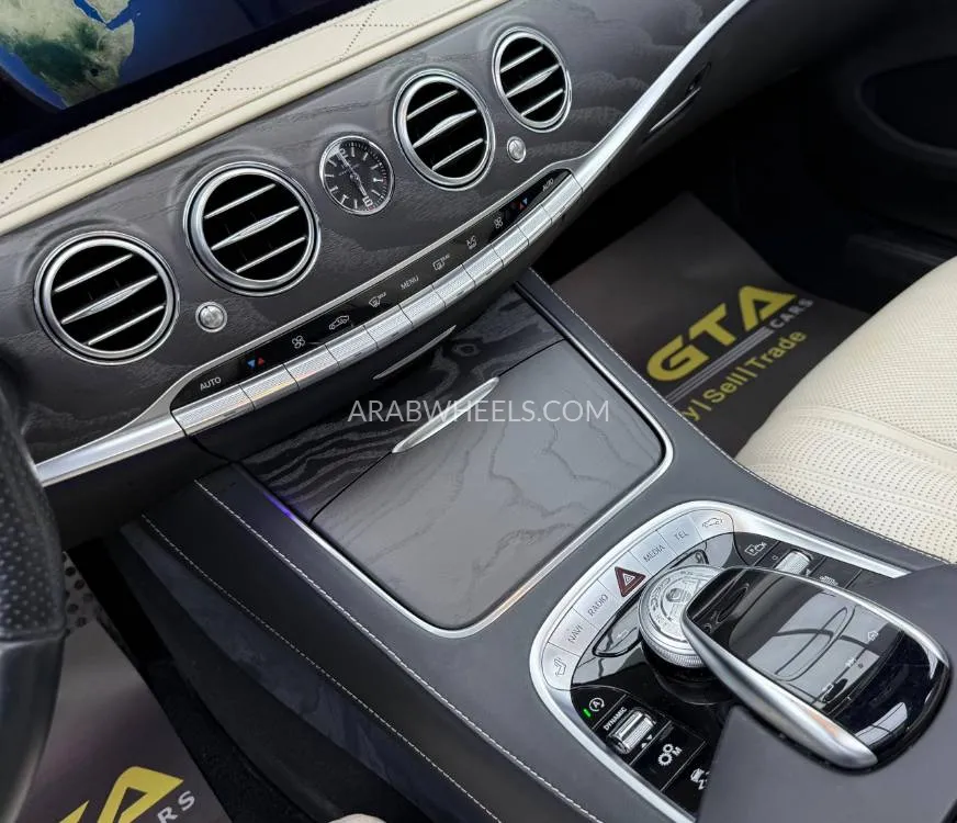 Mercedes Benz CLS Class 2018 for Sale in Dubai Image-18