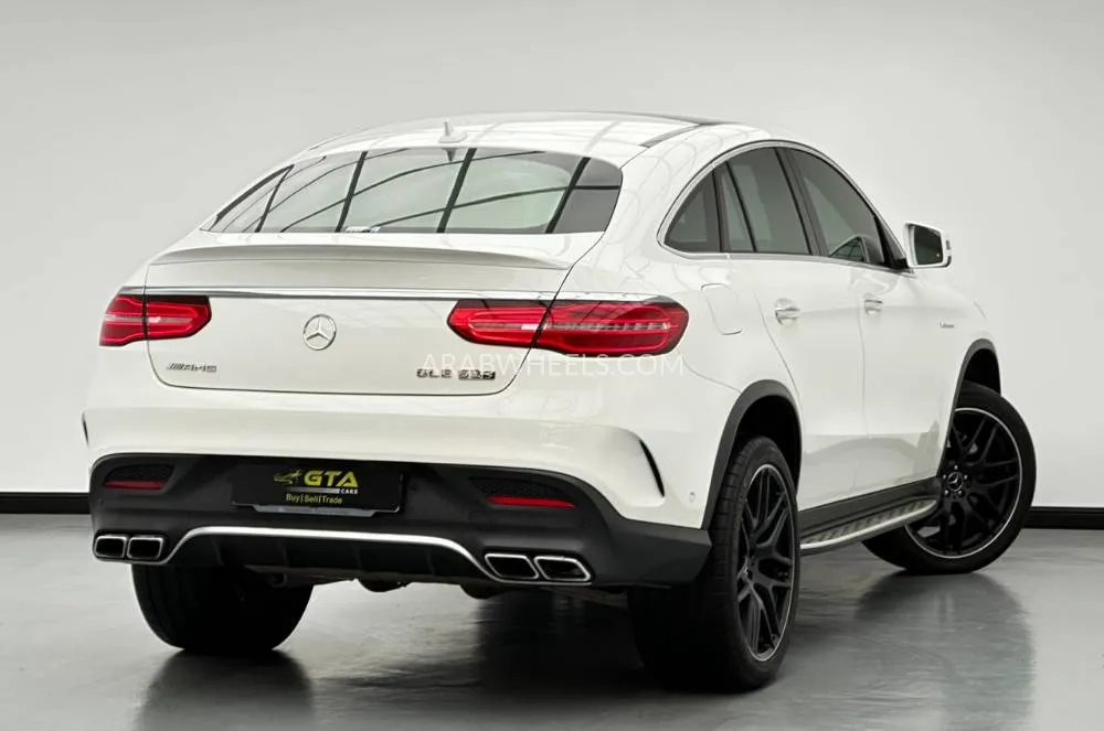 Mercedes Benz GLE Class 2019 for Sale in Dubai Image-4