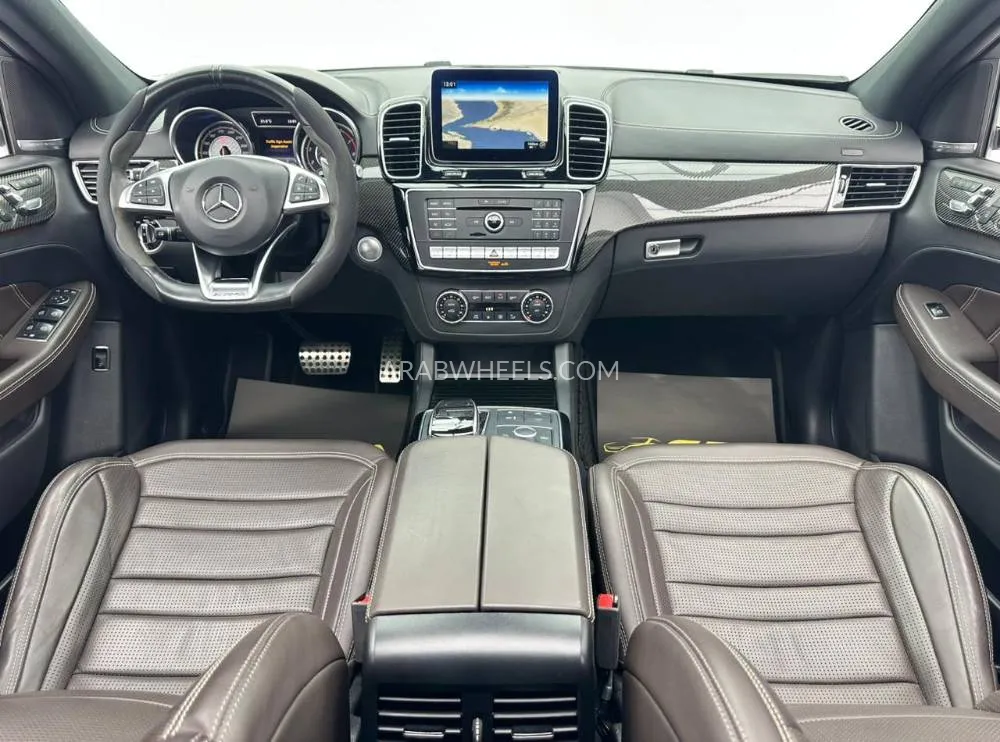 Mercedes Benz GLE Class 2019 for Sale in Dubai Image-10