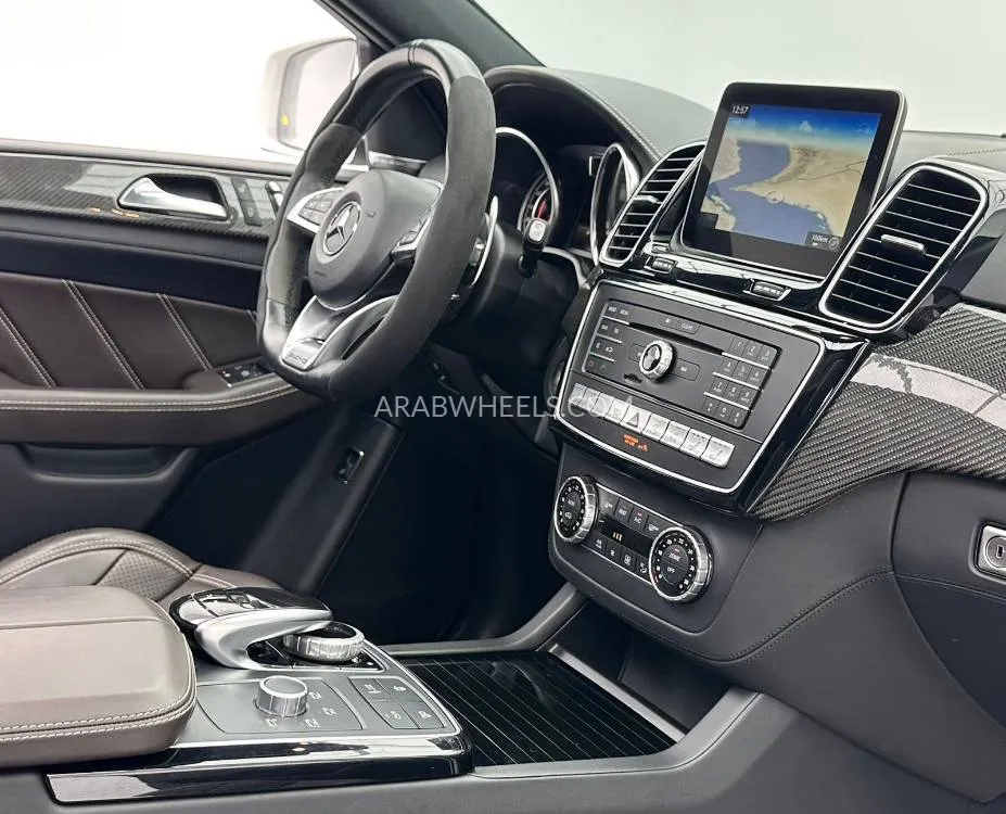 Mercedes Benz GLE Class 2019 for Sale in Dubai Image-12