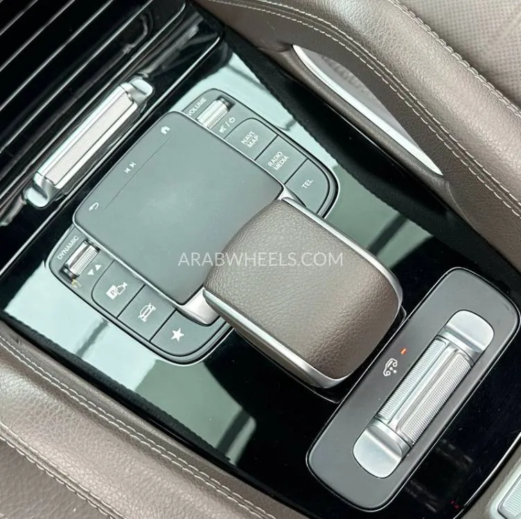 Mercedes Benz GLE Class 2023 for Sale in Dubai Image-14