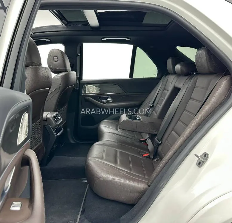 Mercedes Benz GLE Class 2023 for Sale in Dubai Image-18