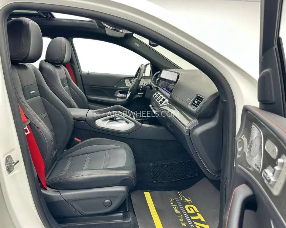 Mercedes Benz GLE Class 2021 for Sale in Dubai Image-17