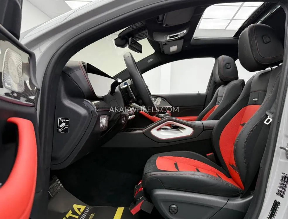 Mercedes Benz GLE Class 2025 for Sale in Dubai Image-14