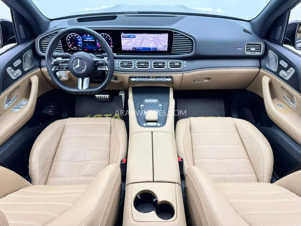 مرسيدس بنز GLE Class 2024 for Sale in دبي Image-10
