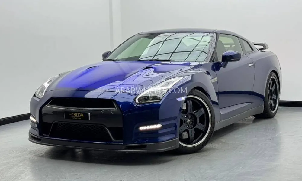 Nissan GT-R 2014 for Sale in Dubai Image-3