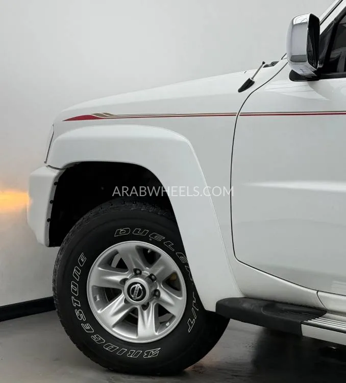 Nissan Patrol 2022 for Sale in Dubai Image-6